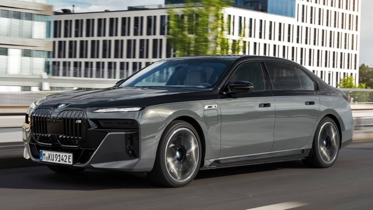 BMW M760e