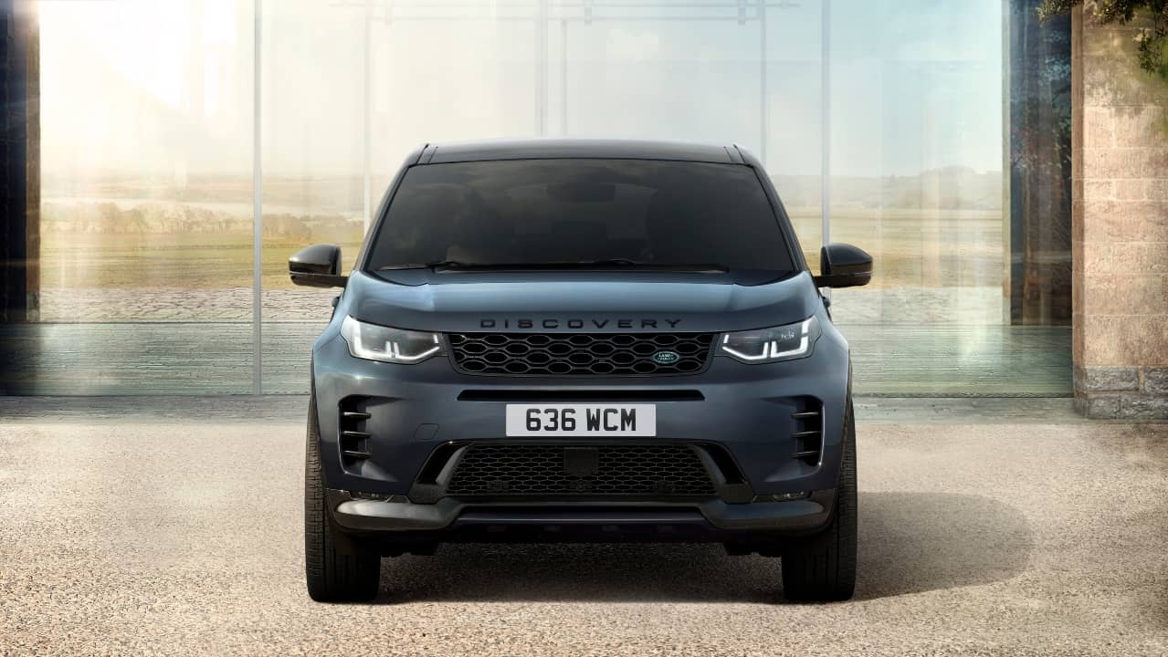 Land Rover Discovery Sport 24MY Front View
