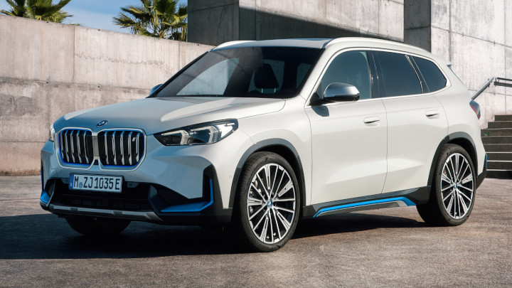 BMW iX1