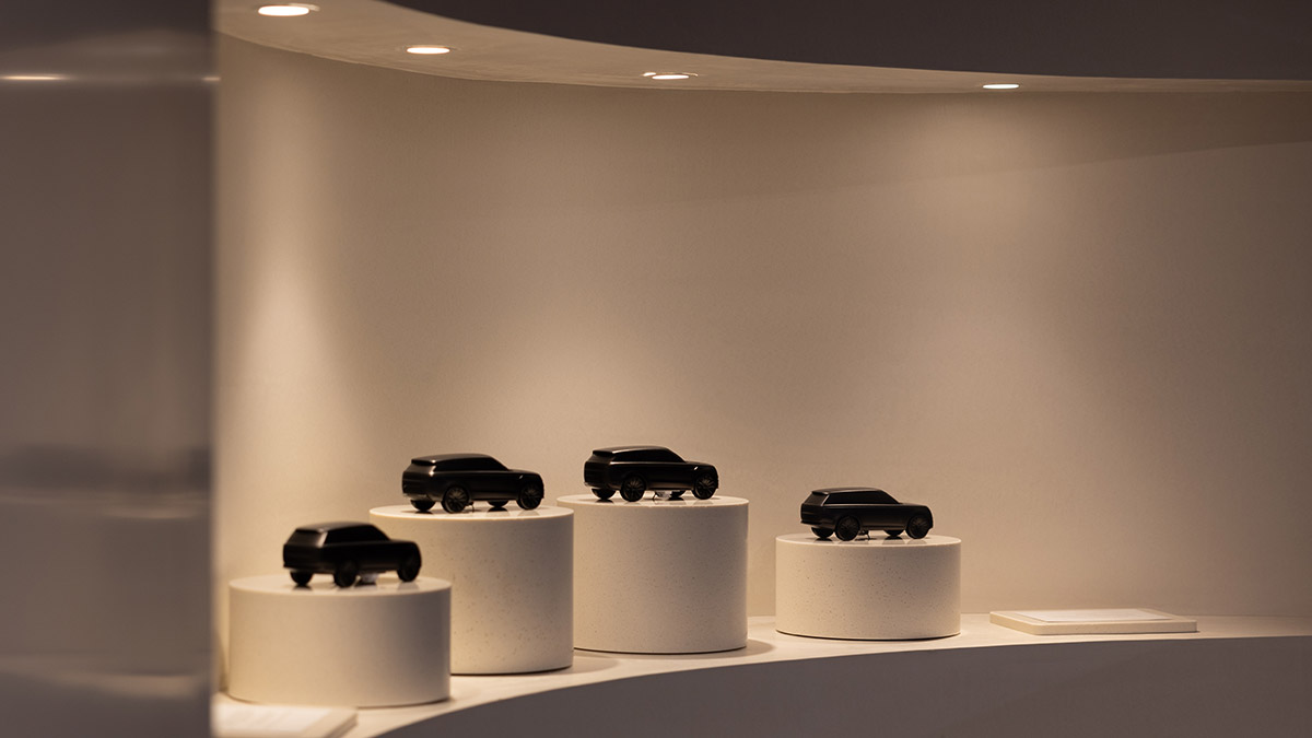 Car Decoration Inside Land Rover Mayfair