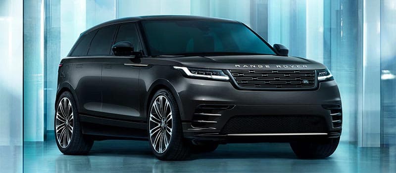 Black Range Rover Evoque studio shot