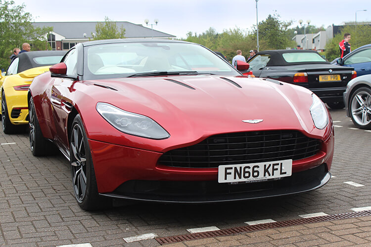 aston martin db11