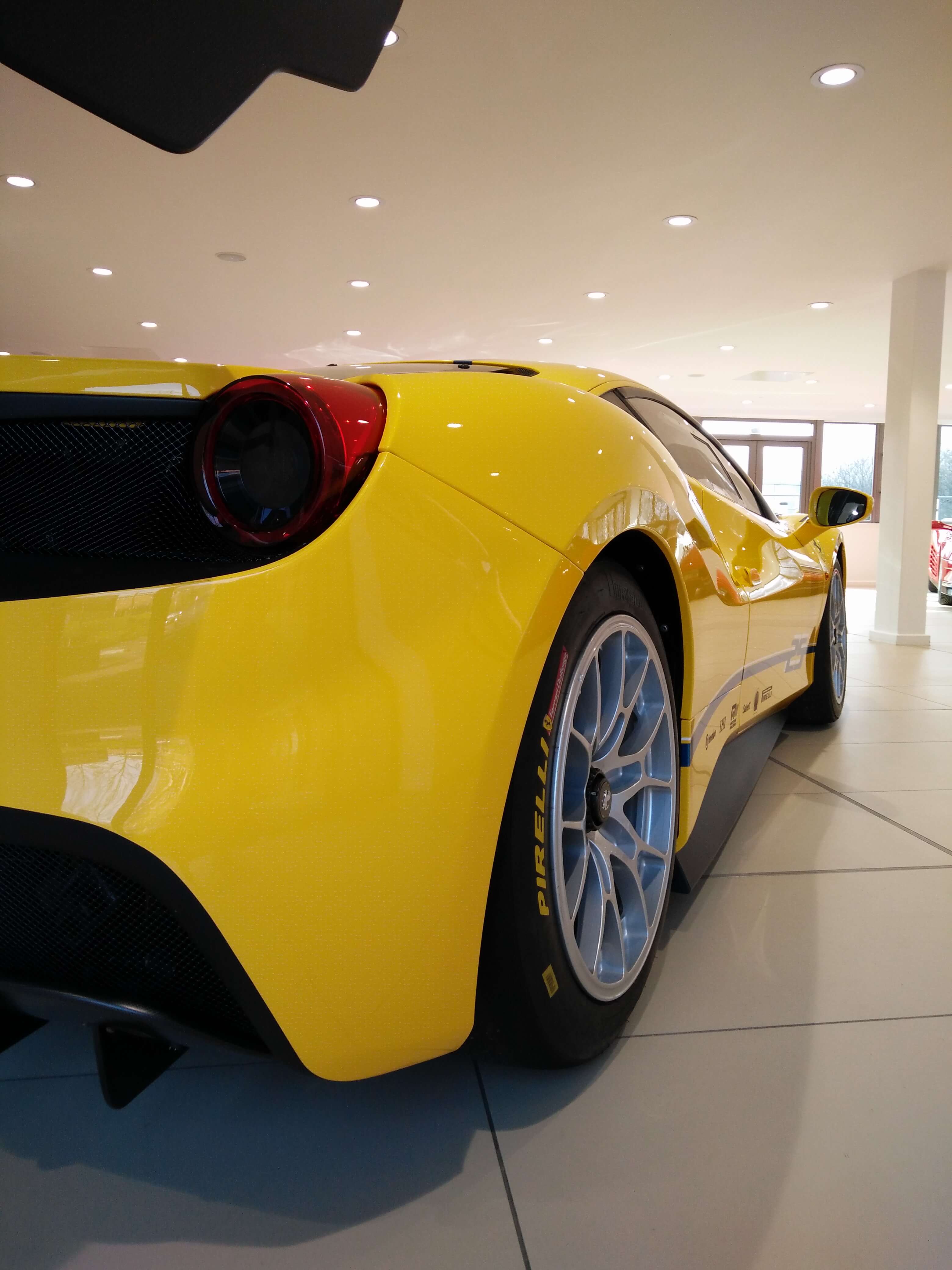 ferrari 488