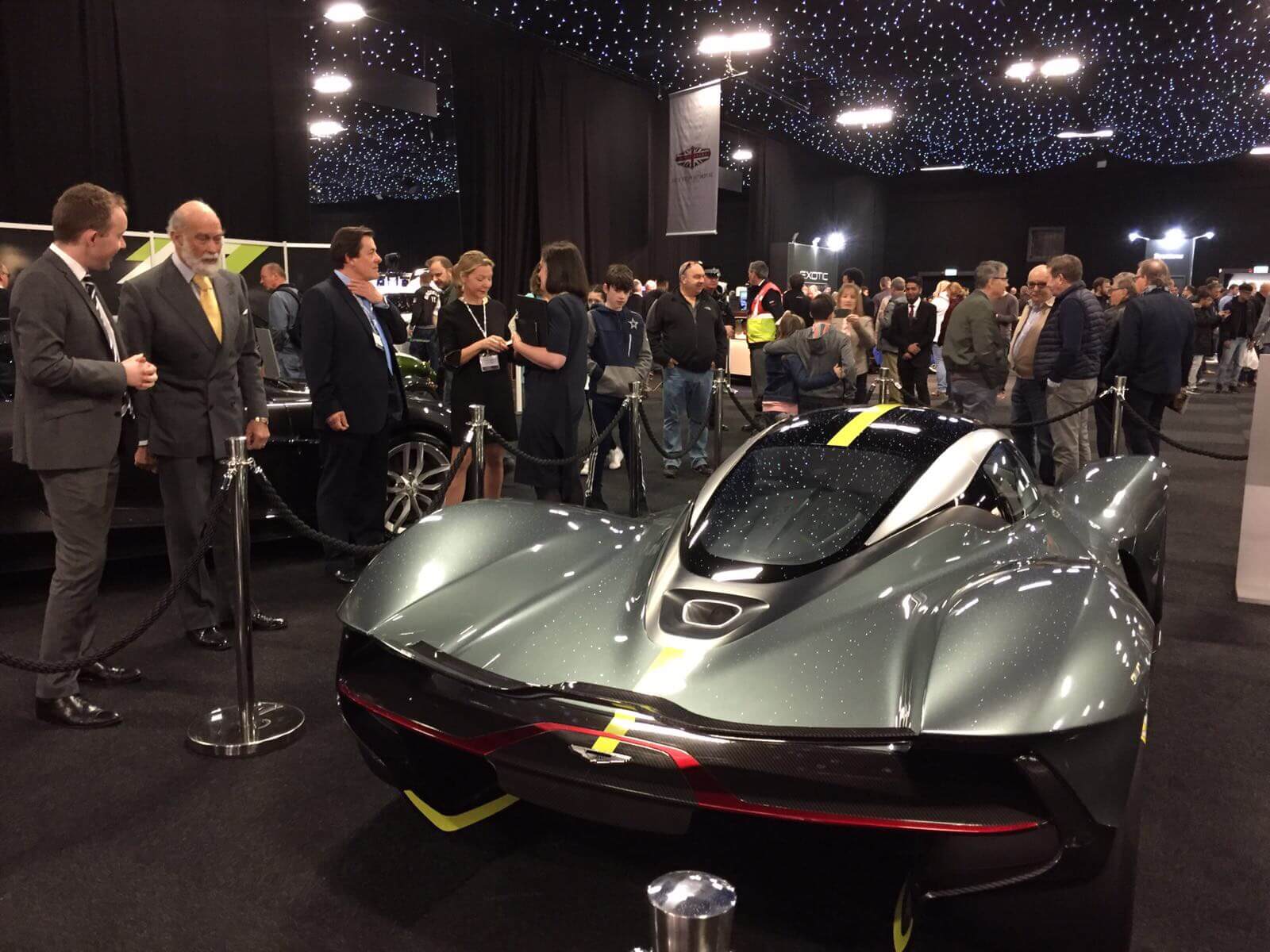 aston martin valkyrie